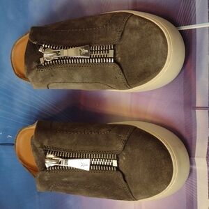 Frye lena zip up gray suede slip on mules size 8.5